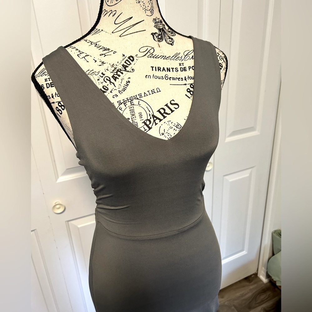 Peek-A-Boo Back Sexy Grey Bodycon Dress - Picture 3 of 4